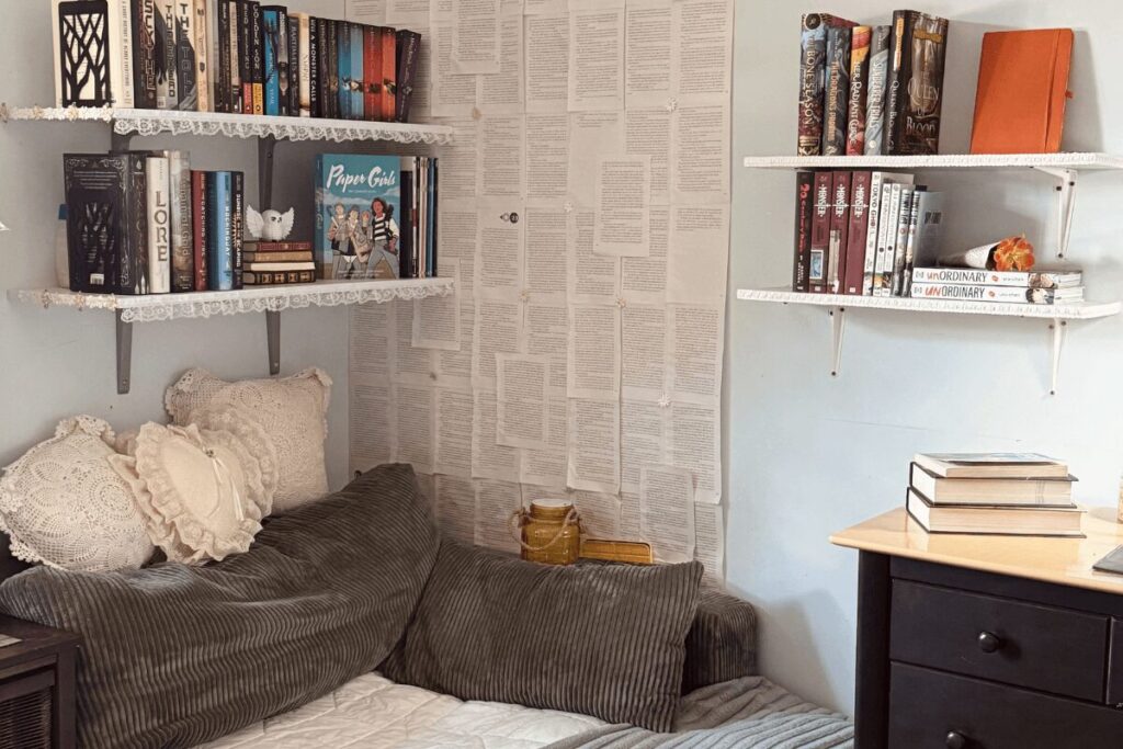 Reading Nook Reading nook image