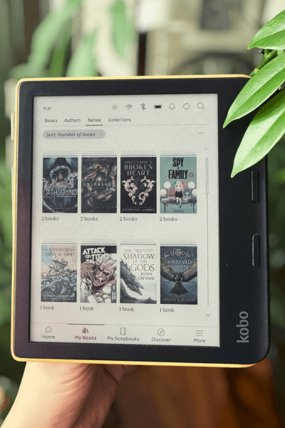 Kobo e-reader library Kobo e-reader displaying my library page